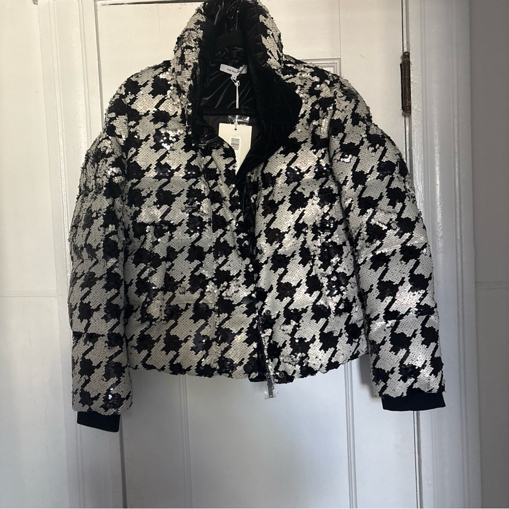 Elegant Black and White Sequin Women's Puffer Jacket